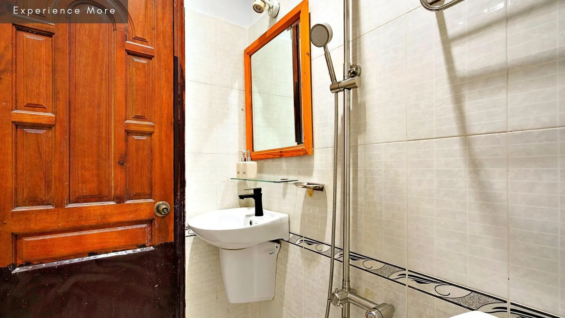 Hanz 137 Vivianne Hotel De Tham Ho Chi Minh City