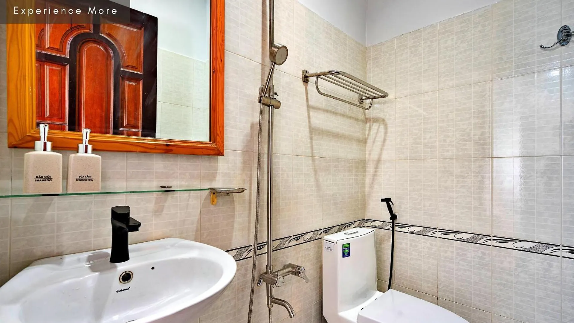 Hanz 137 Vivianne Hotel De Tham Ho Chi Minh City Vietnam