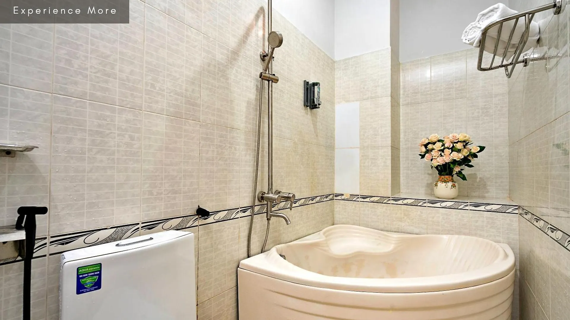 Hanz 137 Vivianne Hotel De Tham Ho Chi Minh City